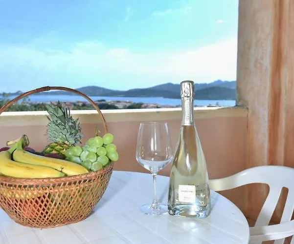 Aparthotel La Costa View Arzachena