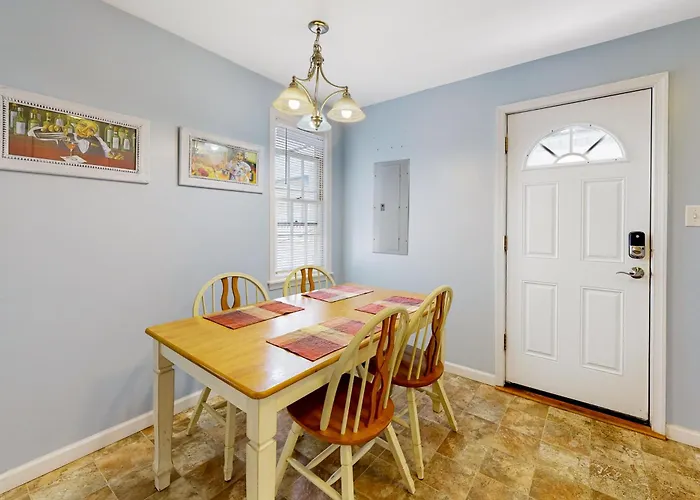 Town Of Rehoboth Beach --- 21 Baltimore Avenue Apartment