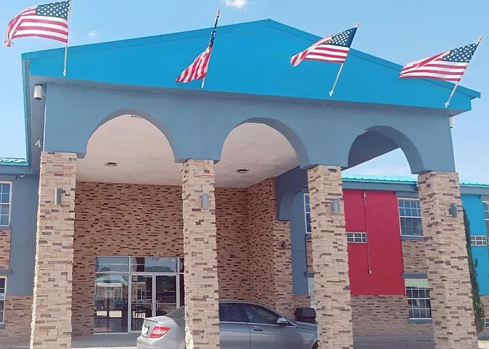 B&J Hotel And Apartments Pecos