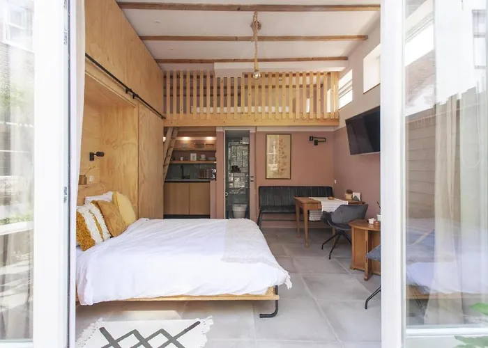 Lovely And Charming Guesthouse Near City Center, Close To Rotterdam