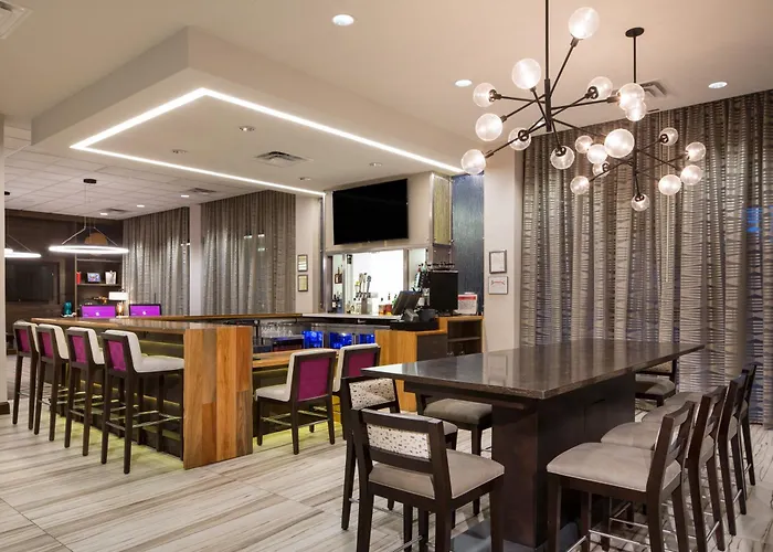 Crowne Plaza Memphis Downtown By Ihg Hotel