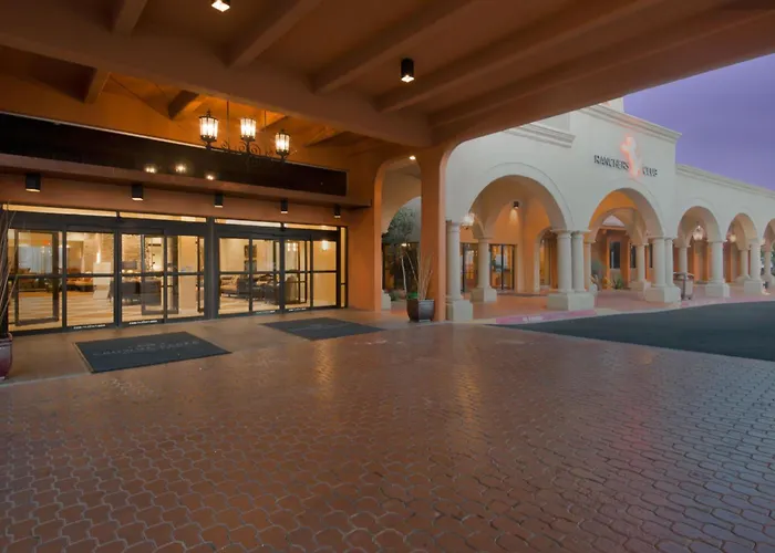 Crowne Plaza Albuquerque By Ihg Hotel