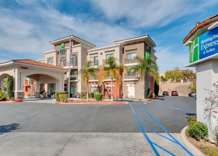 Holiday Inn Express Hotel & Suites Lake Elsinore By Ihg