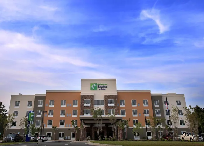 Holiday Inn Express & Suites Southport - Oak Island Area By Ihg