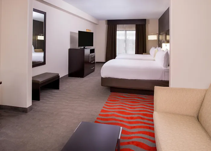 Holiday Inn Express & Suites Monroe By Ihg