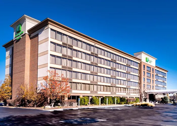 Holiday Inn Hotel & Suites Warren By Ihg