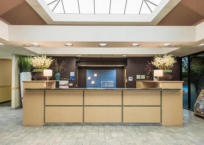 Holiday Inn Express & Suites Santa Clara - Silicon Valley By Ihg