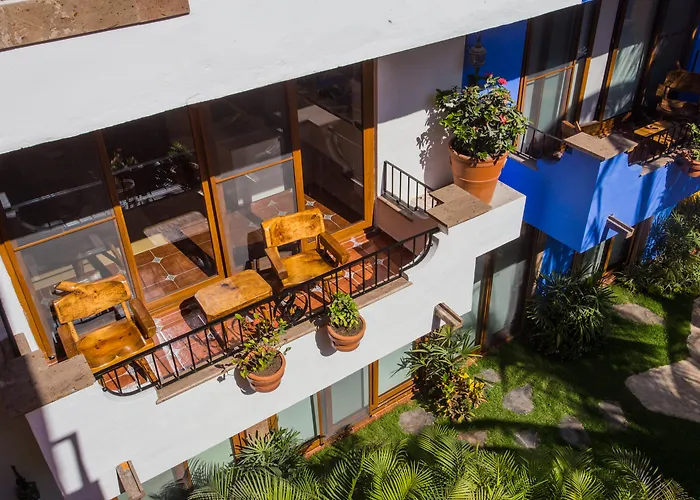 Casa Loteria: Colorful Family Retreat with Pool in Pueblito Sayulita Hotel