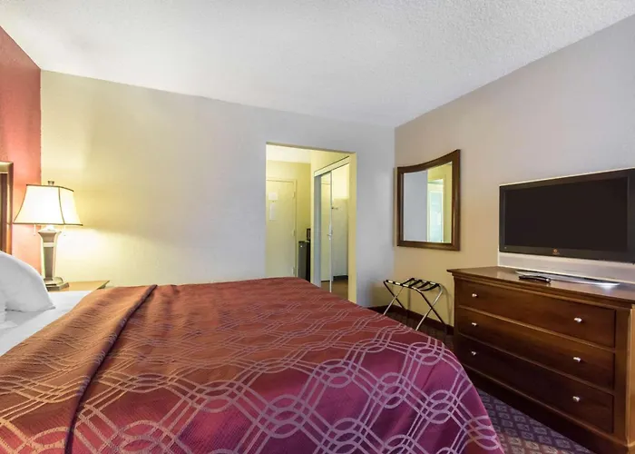 Greenstay Hotel Joplin Missouri