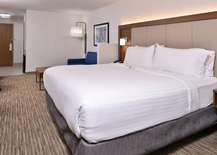 Holiday Inn Express & Suites Lacey - Olympia By Ihg