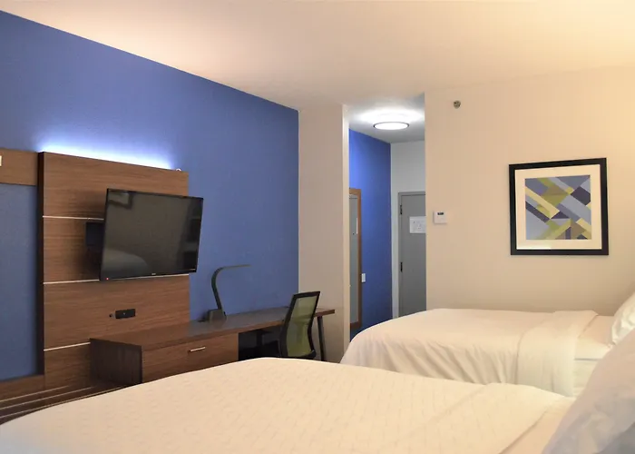 Holiday Inn Express & Suites Batesville By Ihg