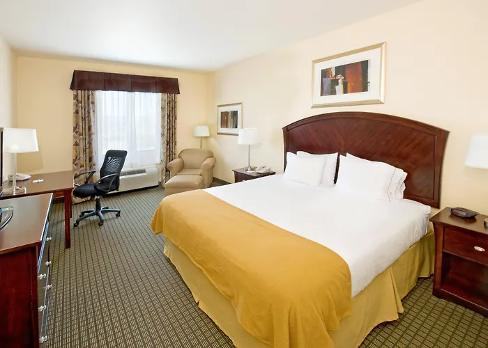 Holiday Inn Express & Suites Willcox