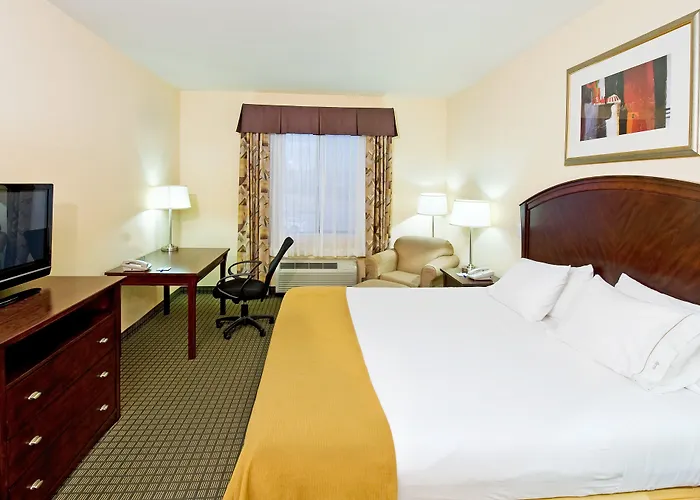 Holiday Inn Express & Suites Willcox