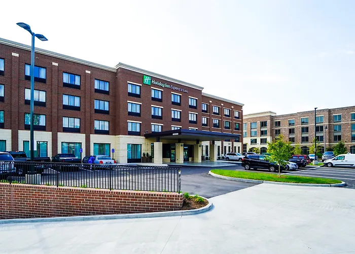 Holiday Inn Express & Suites Franklin - Berry Farms By Ihg