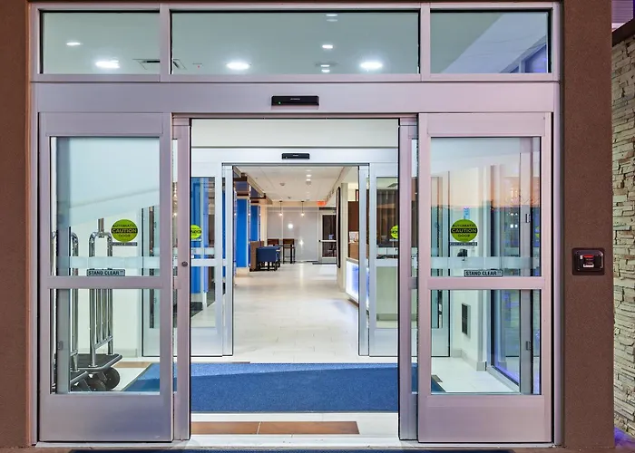 Holiday Inn Express & Suites - Tulsa Northeast - Owasso By Ihg