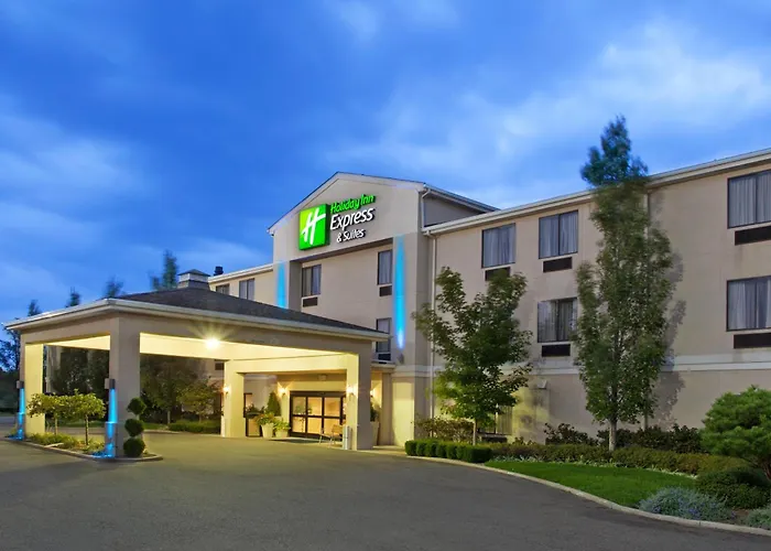 Holiday Inn Express & Suites Alliance By Ihg