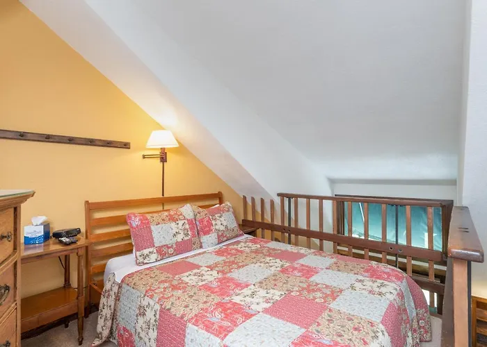 Manitou Lodge 10 By Alpine Lodging Telluride