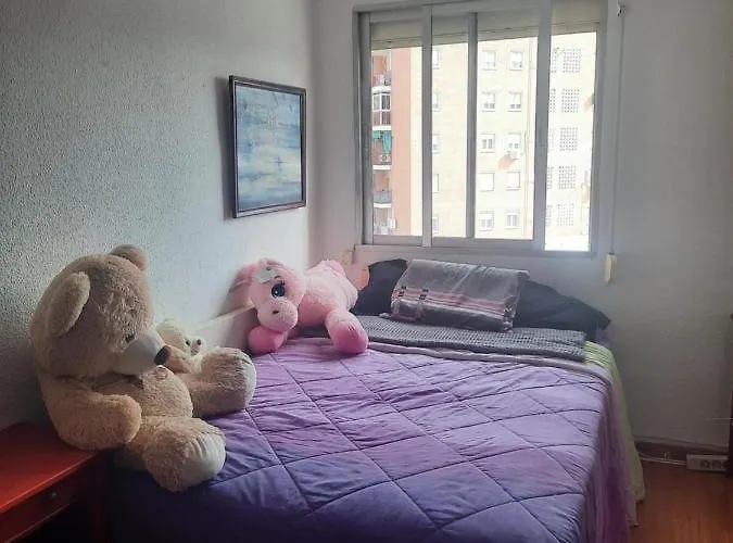 Una Habitacion Individual En Casa Familiar Dentro De Ciudad Patrimonio De La Humanidad Alcalá de Henares