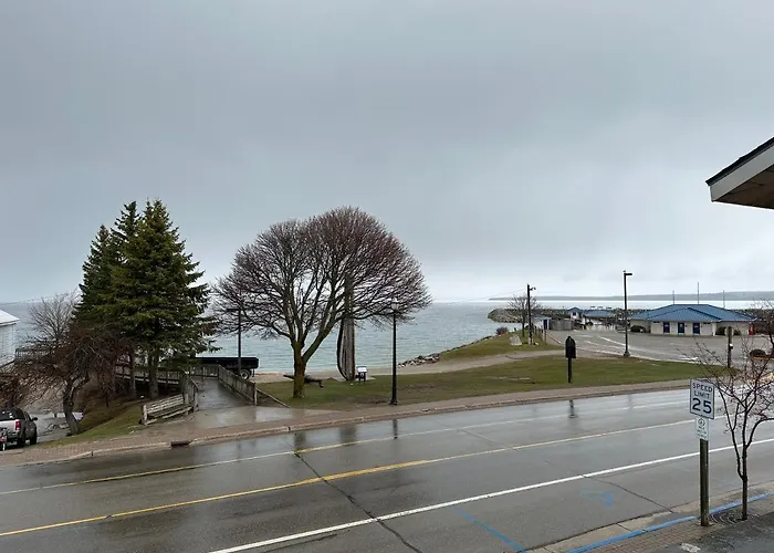Bayside Inn Saint Ignace
