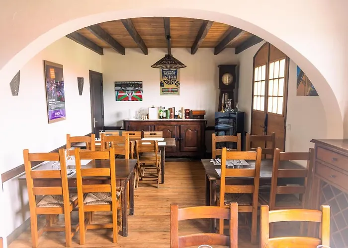 Hiruetako Borda Chambres D'Hotes - Restaurant Sare