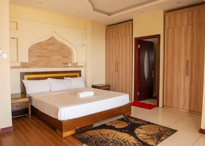 Cool Breeze Beachfront-Shanzu Apartments