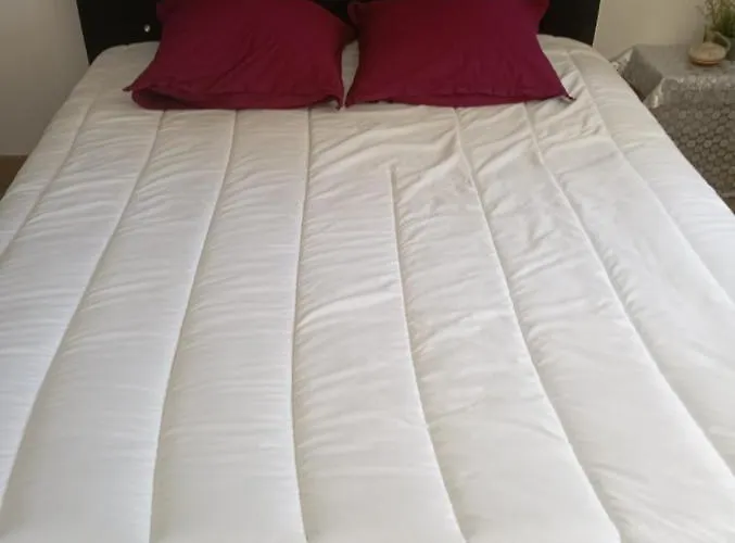 Chambre Queen- Size, N2, A 300M Plage,Clim,Wifi