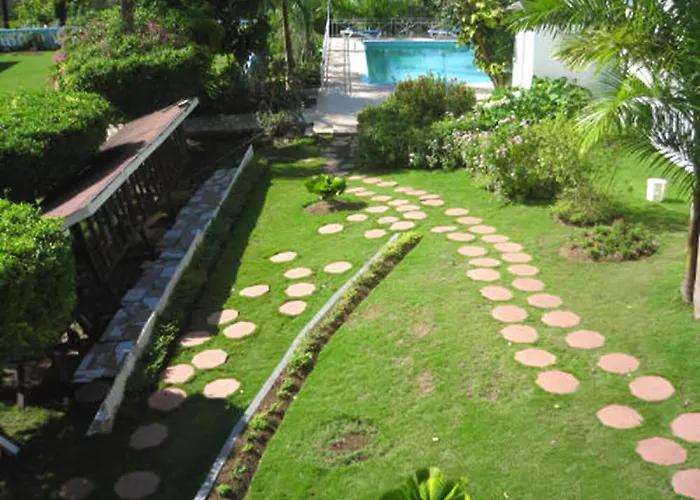 Paradise Brandon Hill Guest House Montego Bay