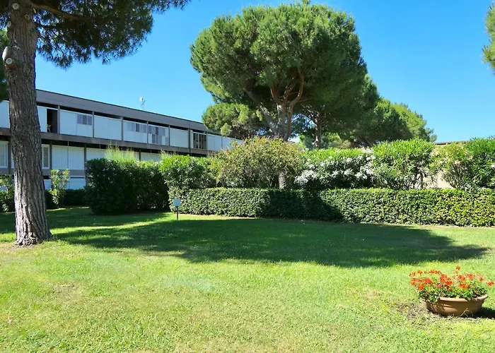 Apartment 3 Beds In Residence With Swimming-Pool Bed And Bath Linen Included Marina Di Bibbona