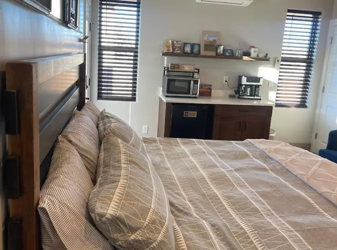 Bent Canyon Suite Page