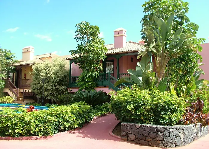 Hotel Oasis San Antonio Playa Cancajos.- BreNa Baja 