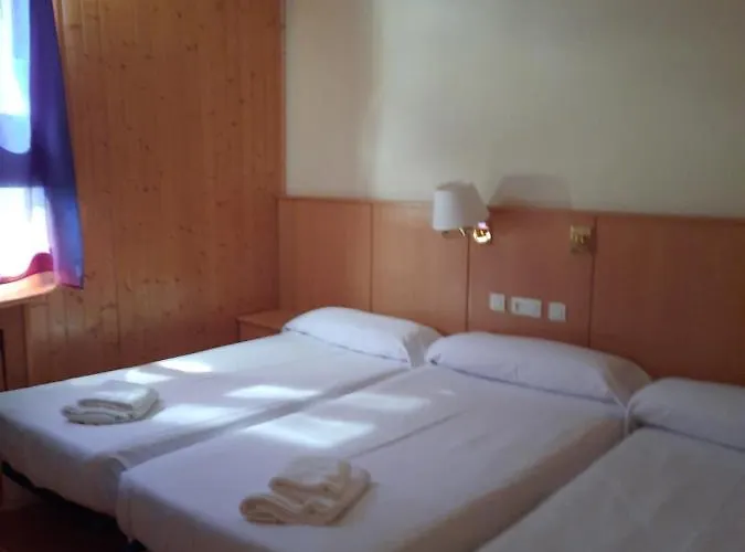 Hostal Pico Agujas San Isidro 