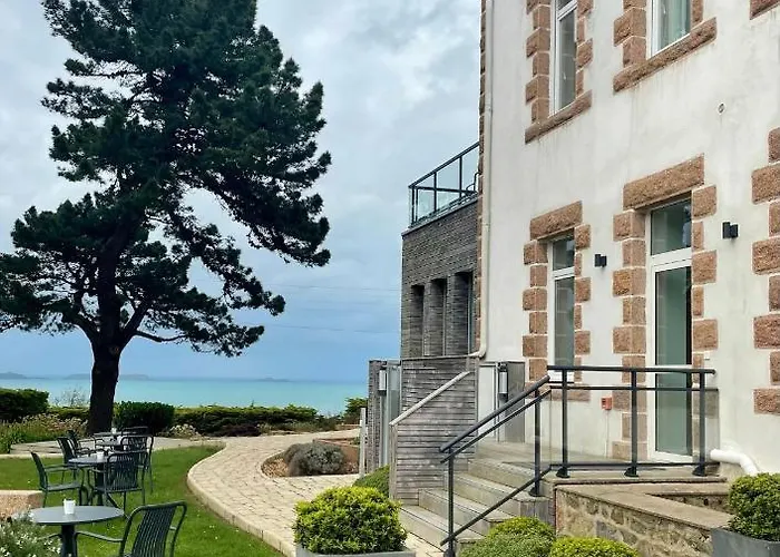 Hôtel Les Costans, The Originals Relais  Perros-Guirec