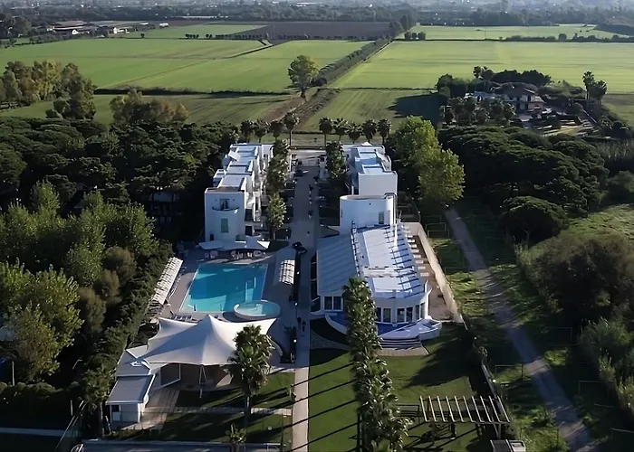 Medea Beach Resort - Cultural Stay Near Amalfi Coast & Paestum