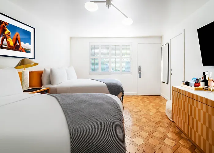 Short Stories Hotel Near The Grove Los Angeles
