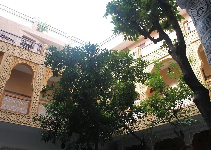 Riad Les Chrifis Navette Aeroport 24 Sur 24 Fez