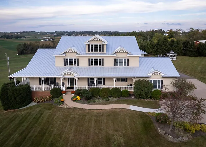Hillside Villa Ohio Millersburg