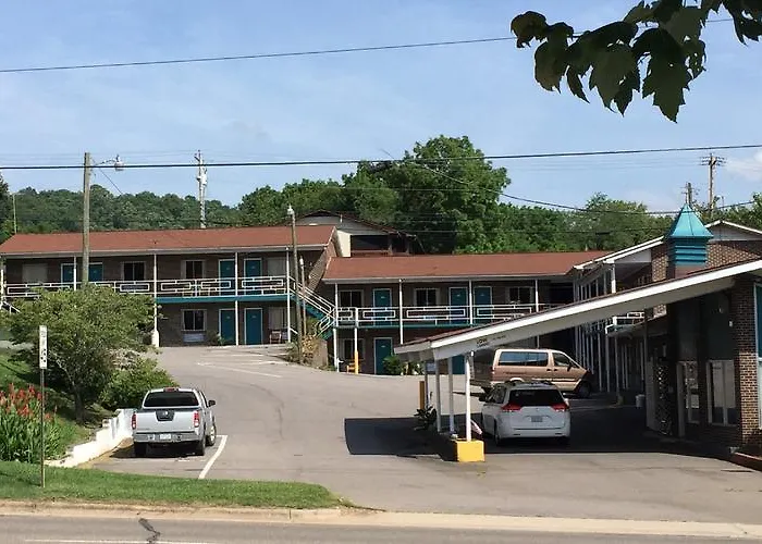 A Sapphire Inn Franklin