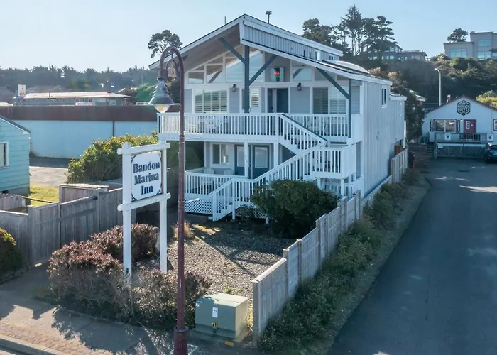 Bandon Marina Inn