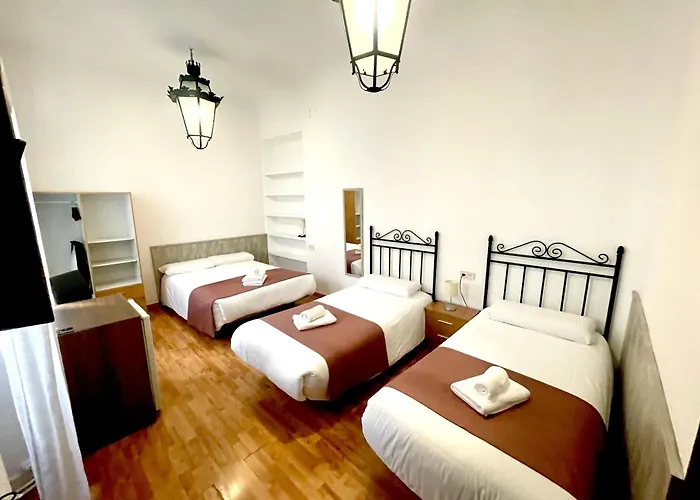 Arteaga Hostal & Banos Arabes Elvira