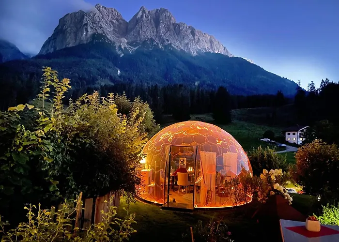 Bayern Resort Hotel - Adults only - mit Zugspitzblick - Eibsee-Nähe - Wellnessbereich - Naturpool im Sommer Grainau