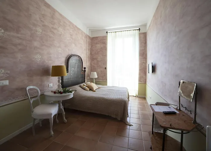 Dogana D'Acqua Rooms & Art Livorno