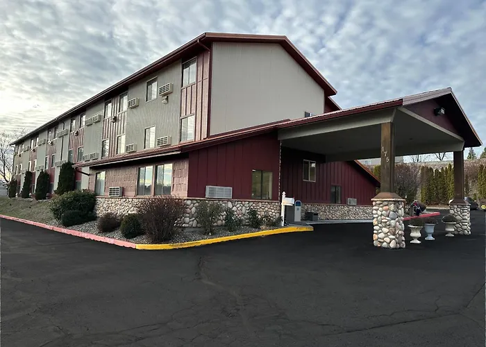 Fairbridge Inn & Suites Moscow - Pullman
