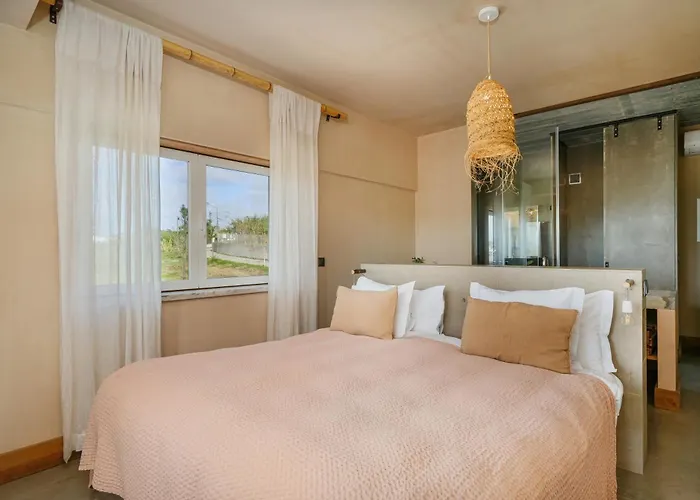 Azenhas Do Mar Valley House