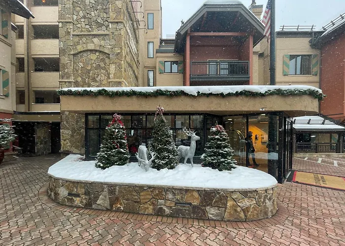 Lion Square Lodge