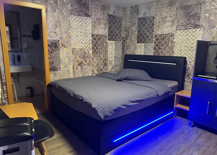 Hotel Mythos "Rooms With Kitchenette- Apartments With Kitchen" Markgröningen