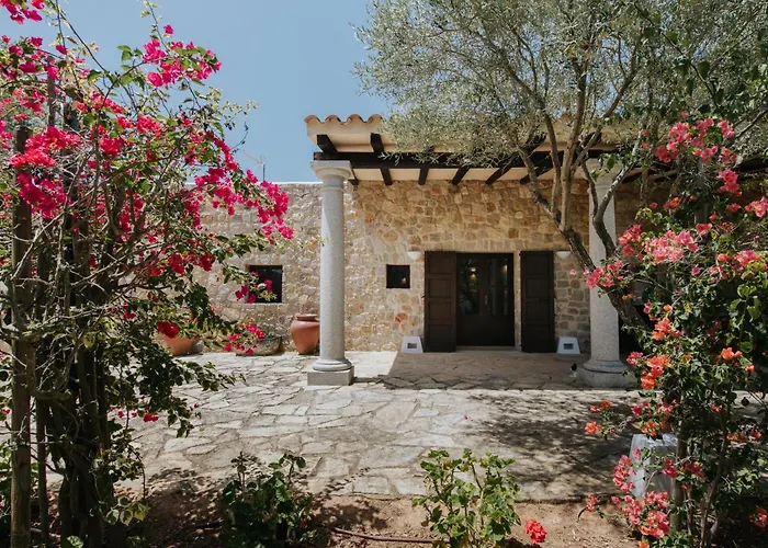 Villa & Guesthouse Paissa D'En Bernat Cala Tarida 