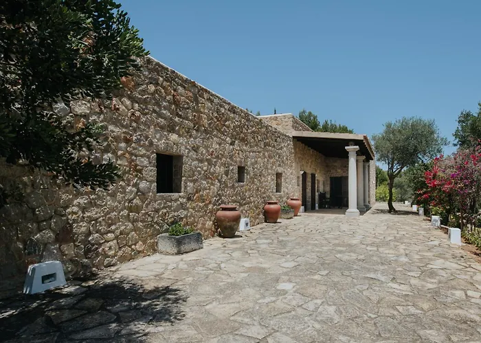 Villa & Guesthouse Paissa D'En Bernat Cala Tarida 