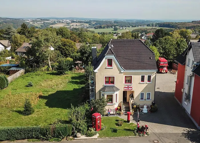 The Little Britain Inn Themed Hotel One Of A Kind In Europe Vettelschoß