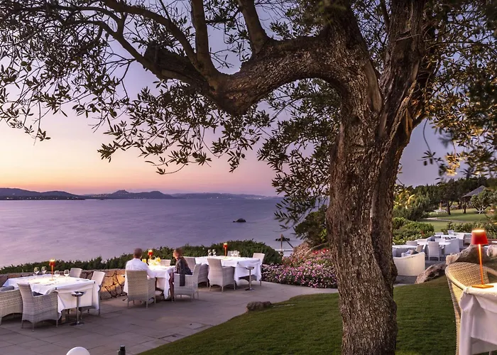 Hotel La Rocca Resort&Spa Baja Sardinia