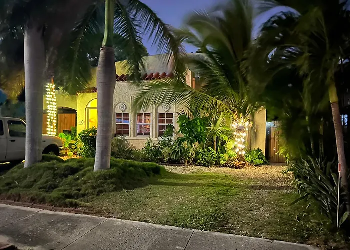 The Cottage At Pineapple House